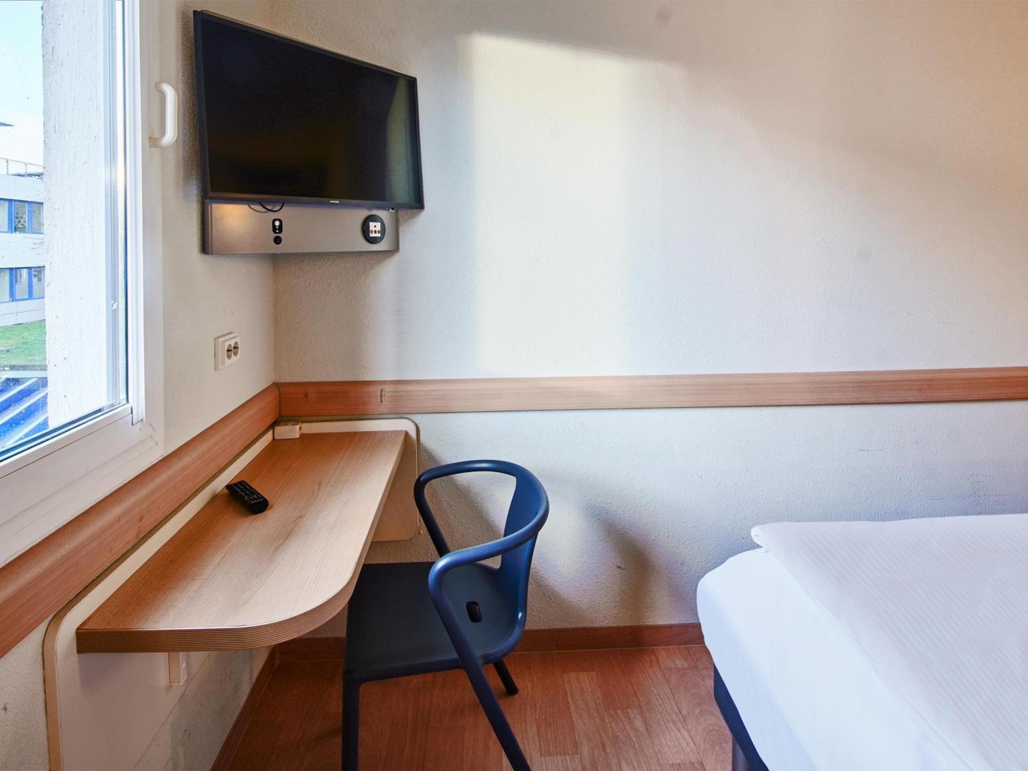 ibis budget Wiesbaden Nordenstadt Exterior foto