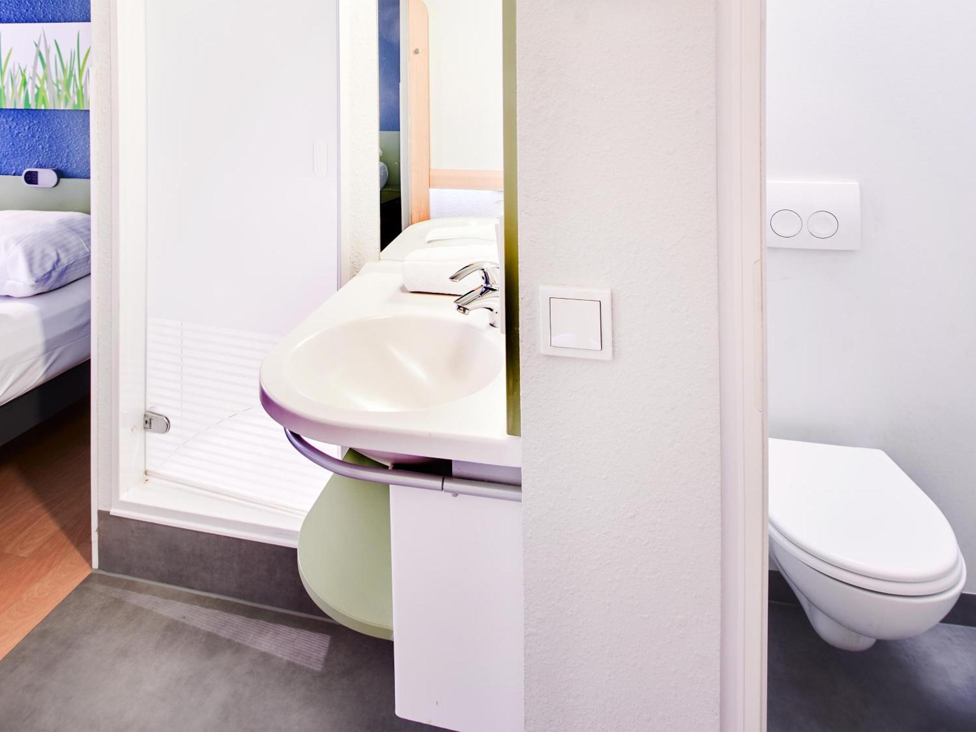 ibis budget Wiesbaden Nordenstadt Exterior foto